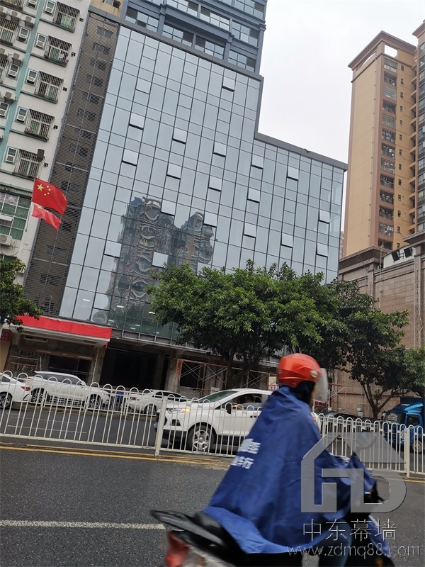 鋁板幕墻與鋁塑板幕墻有哪些區別？