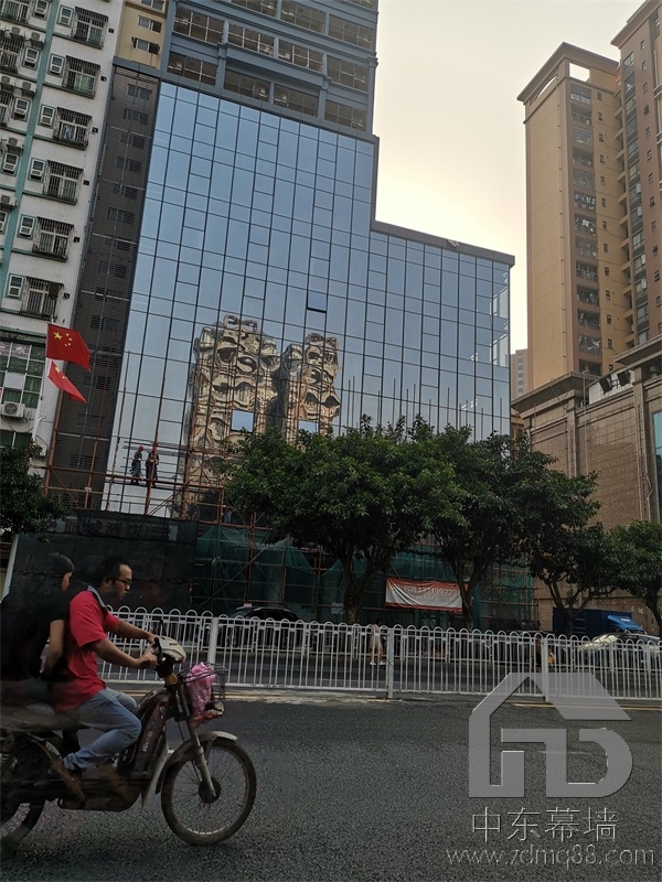 鋁板幕墻建筑與傳統建筑的區別？